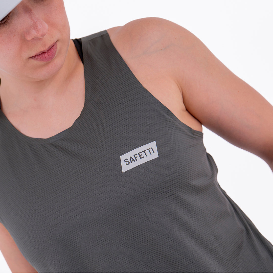 CAMISETA RUNNING MANGA SISA LEVIT GRIS PARA MUJER