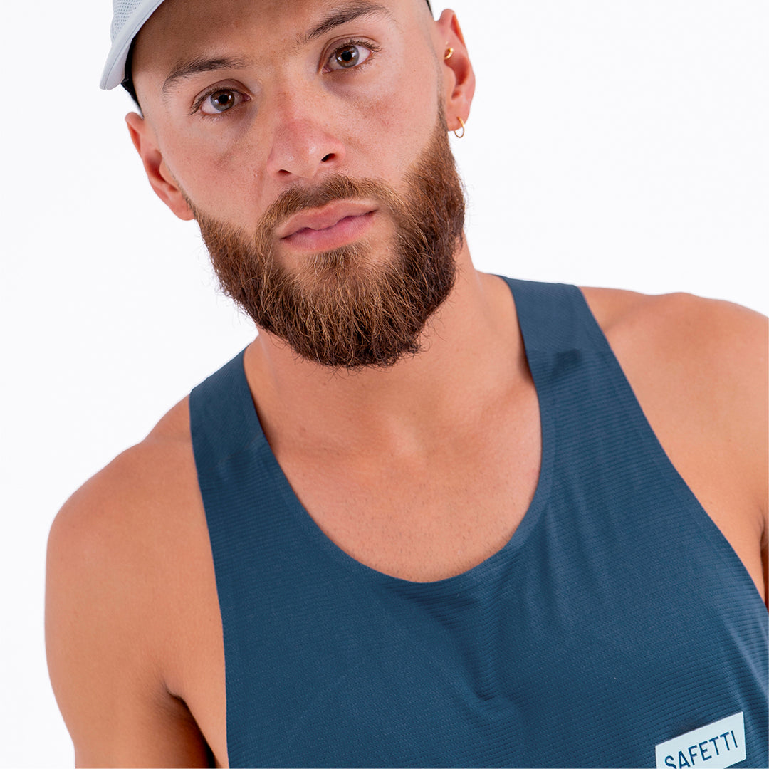 CAMISETA RUNNING MANGA SISA LEVIT AZUL OSCURO PARA HOMBRE