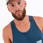 CAMISETA RUNNING MANGA SISA LEVIT AZUL OSCURO PARA HOMBRE