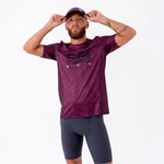 CAMISETA RUNNING MANGA CORTA PRO 405 CIRUELA PARA HOMBRE