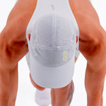 GORRA RUNNING KOOLER GRIS CLARO UNISEX