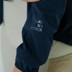 CHAQUETA RUNNING AQUALITE AZUL OSCURO PARA MUJER