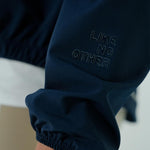 CHAQUETA RUNNING AQUALITE AZUL OSCURO PARA HOMBRE