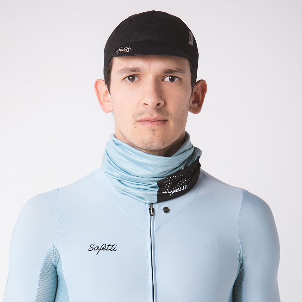 PROTECTOR CICLISMO FACIAL ESSENCIAL COLORS SKY BLUE PARA HOMBRE