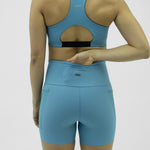 SHORT RUNNING TITAN CUT AZUL POLVO PARA MUJER