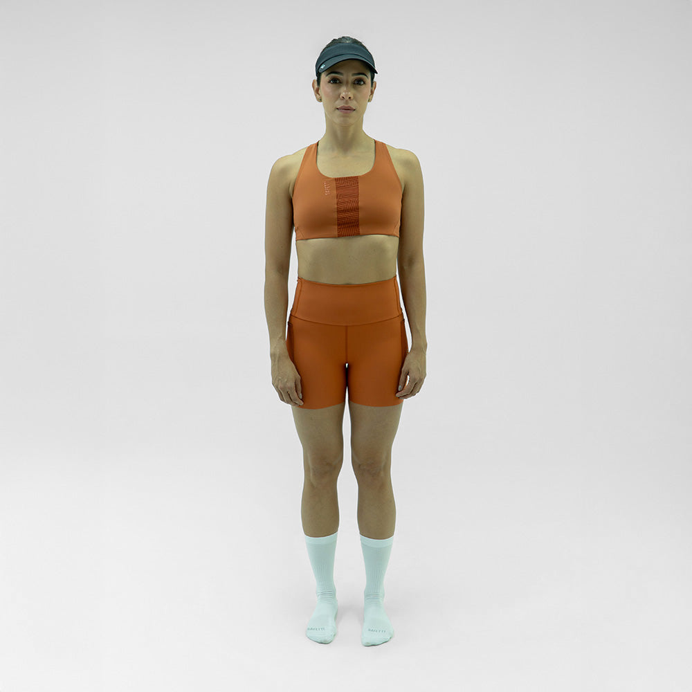 SHORT RUNNING TITAN CUT CARROT PARA MUJER