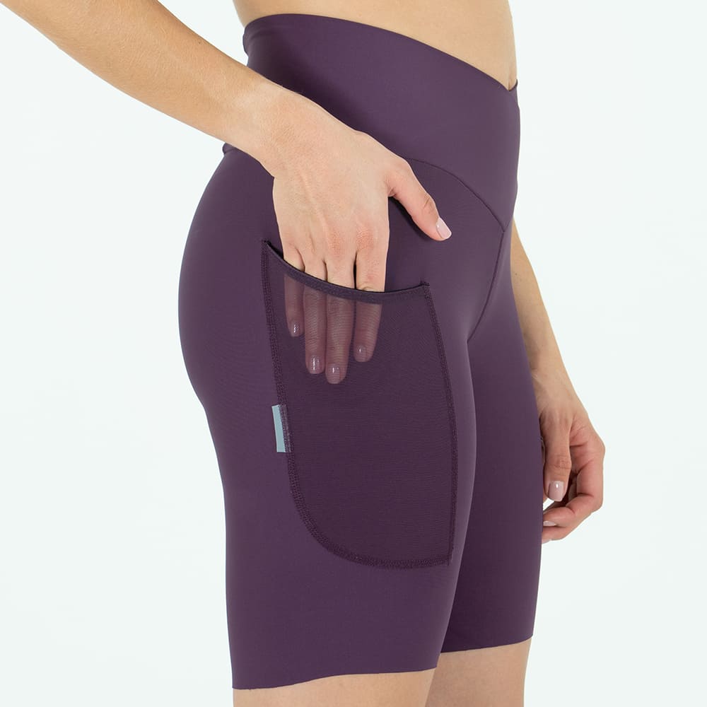 SHORT RUNNING TITÁN VINO PARA MUJER