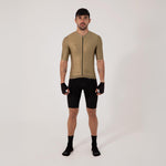 CAMISA CICLISMO MANGA CORTA ESSENTIAL GOLD PARA HOMBRE