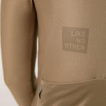 CAMISA CICLISMO MANGA LARGA ESSENTIAL GOLD PARA MUJER