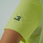 CAMISETA RUNNING MANGA CORTA PRO 405 LEMON PARA MUJER