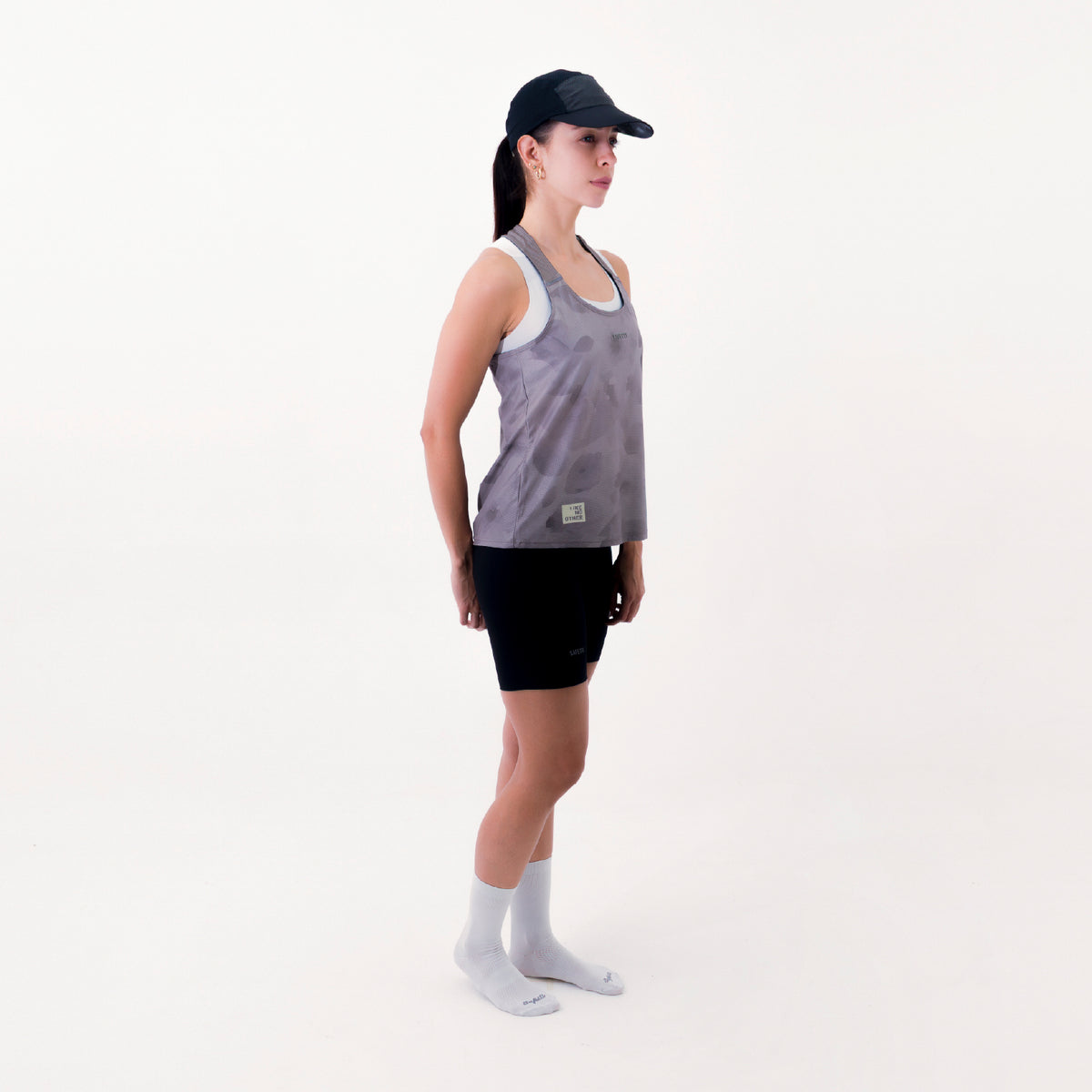 CAMISETA RUNNING MANGA SISA COLMOTION CAFE CLARO PARA MUJER