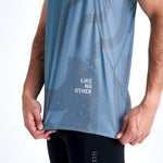 CAMISETA RUNNING MANGA SISA ENGRAVED BLUE PARA HOMBRE