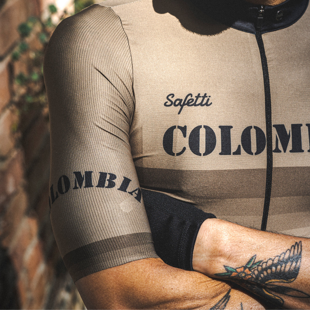 CAMISA CICLISMO MANGA CORTA COLOMBIA DORO 26 PARA HOMBRE