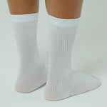 MEDIAS RUNNING PIERNA ELÁSTICA 8" BLANCO UNISEX