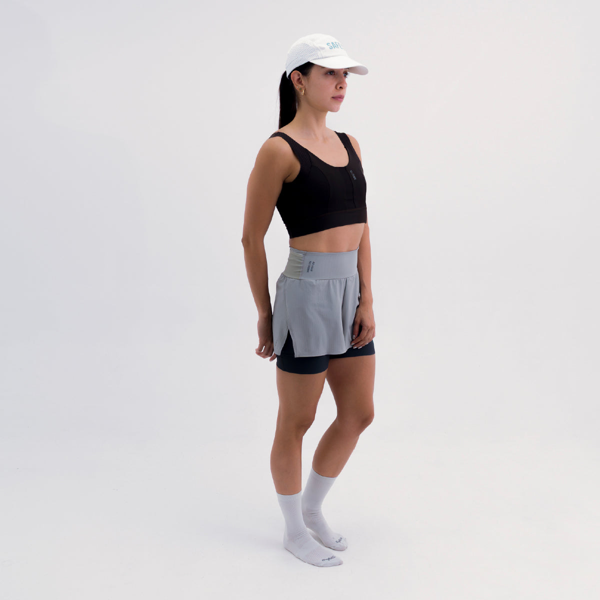 PANTALONETA RUNNING/PÁDEL BREEZE GRAY PARA MUJER
