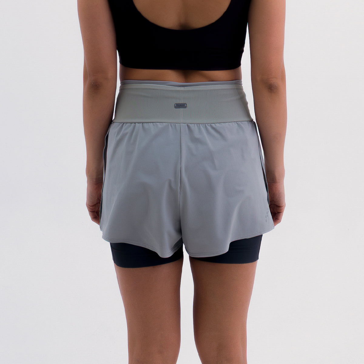 PANTALONETA RUNNING/PÁDEL BREEZE GRAY PARA MUJER