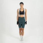 PANTALONETA CICLISMO CON CARGADERAS GIRONA ESMERALDA PARA MUJER