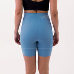 SHORT RUNNING TITÁN EVO AZUL POLVO PARA MUJER