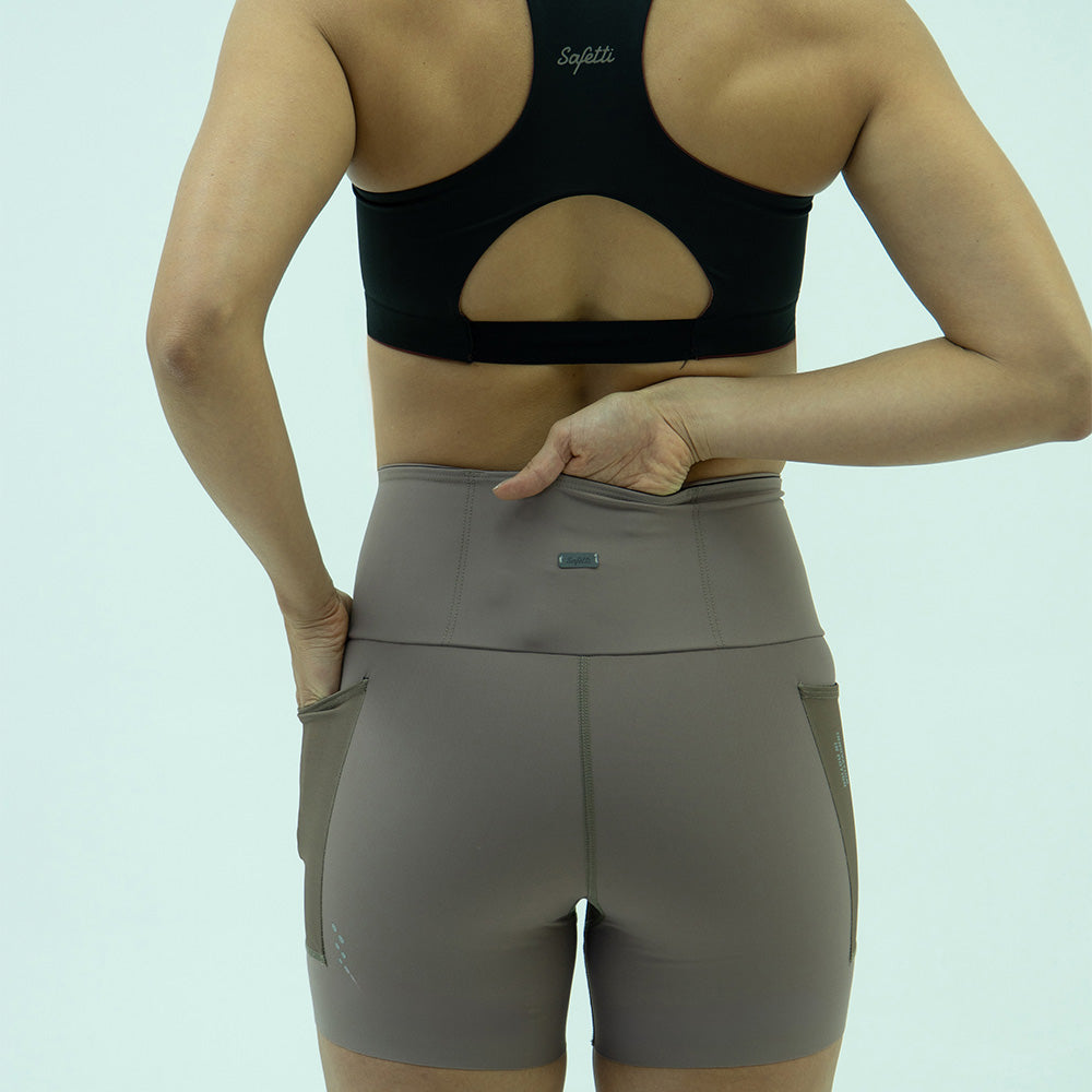 SHORT RUNNING TITAN CUT AVELA PARA MUJER