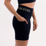 SHORT RUNNING TITÁN EVO BLACK PARA MUJER