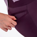 SHORT RUNNING TITÁN EVO CIRUELA PARA MUJER