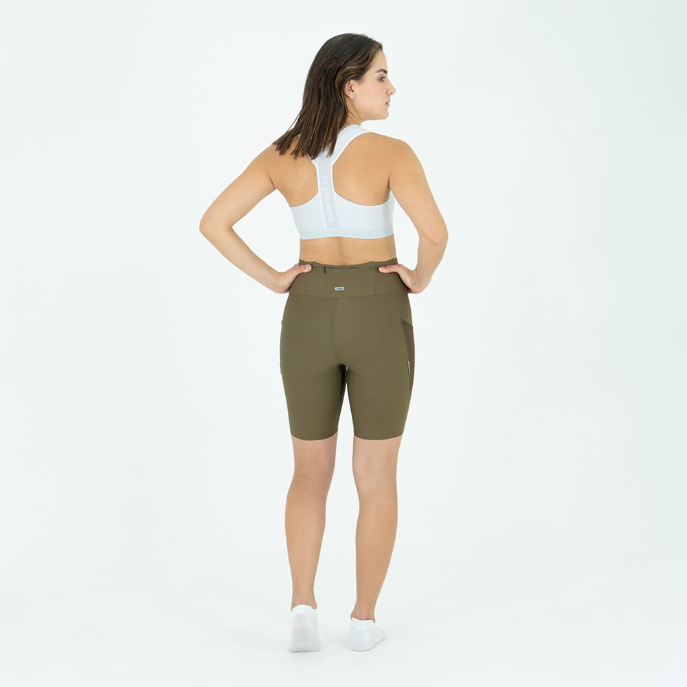 SHORT RUNNING TITÁN OLIVA PARA MUJER